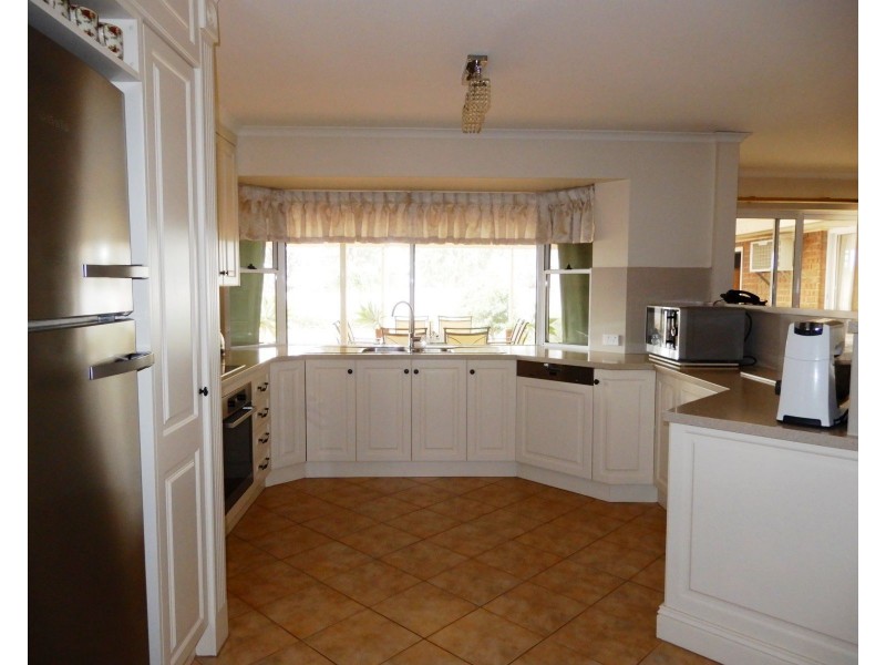 15 Booyoolie Street, Laura SA 5480