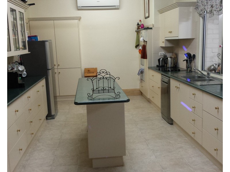 7 Mercowie Rd, Crystal Brook SA 5523