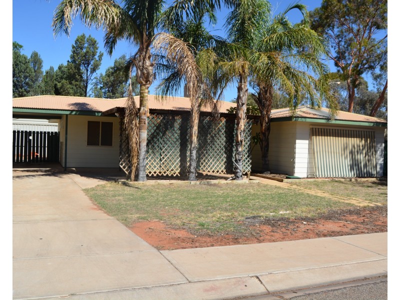 34 Hermit St, Roxby Downs SA 5725