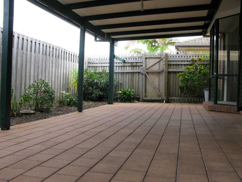 Warana QLD 4575