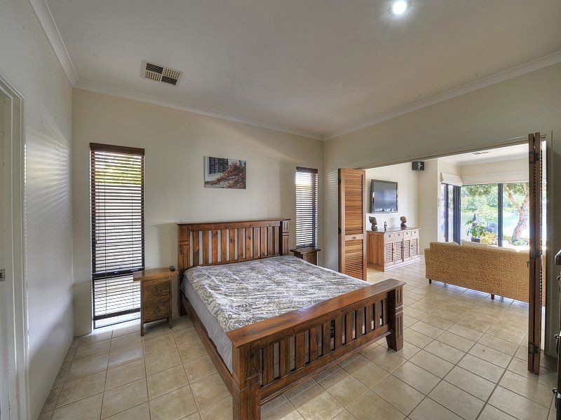 31 Aztec Island Retreat, Port Mandurah, Mandurah WA 6210