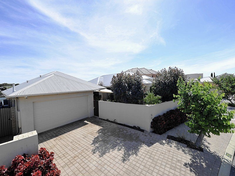 31 Aztec Island Retreat, Port Mandurah, Mandurah WA 6210