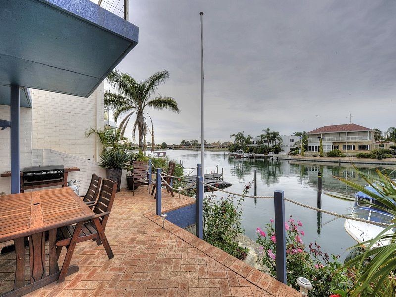 75 Waterside Drive, Dudley Park WA 6210