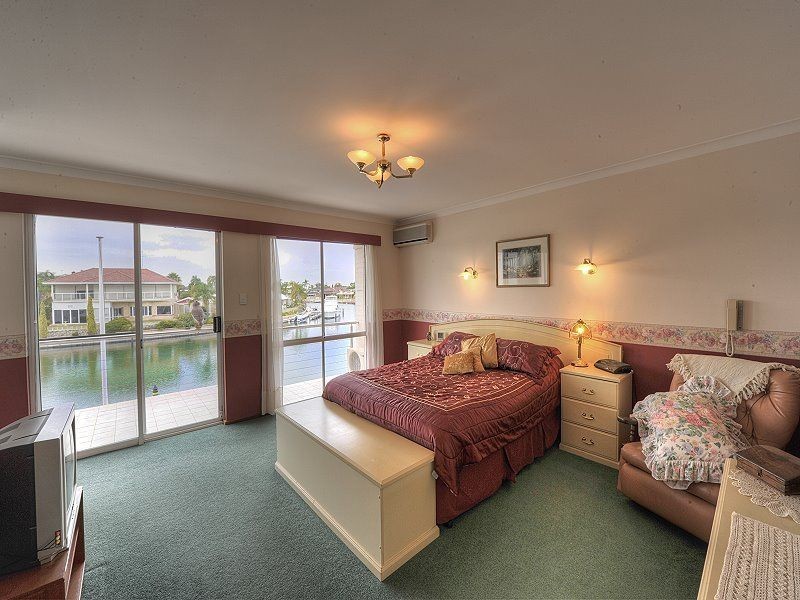 75 Waterside Drive, Dudley Park WA 6210