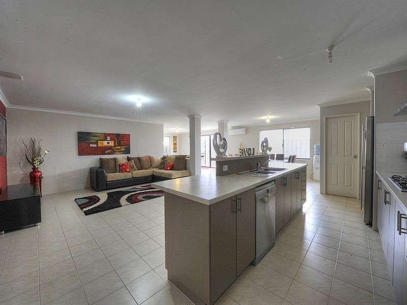 19 Adriana Way, Halls Head WA 6210