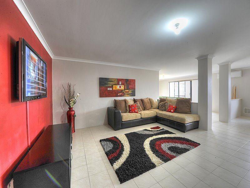 19 Adriana Way, Halls Head WA 6210