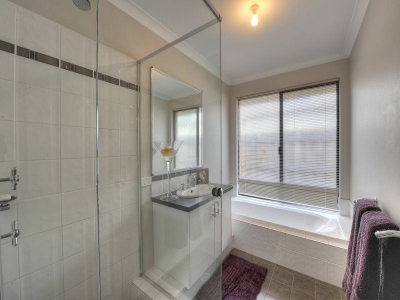 19 Adriana Way, Halls Head WA 6210