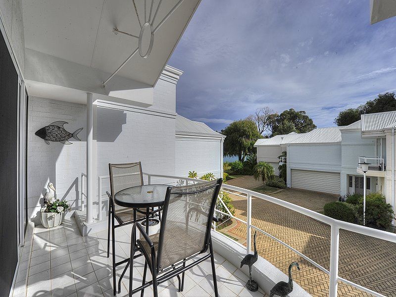 16/1-3 Leslie Street, Dudley Park WA 6210