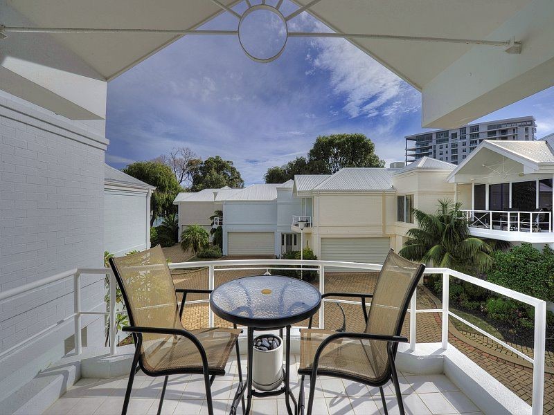 16/1-3 Leslie Street, Dudley Park WA 6210