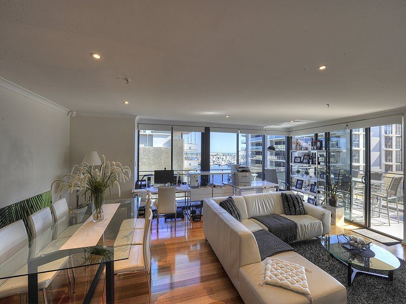 4/16 Torcello Mews, Mandurah WA 6210
