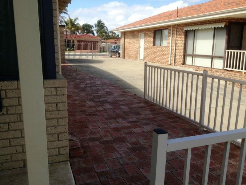 31 Blackwood Parade, Dudley Park WA 6210