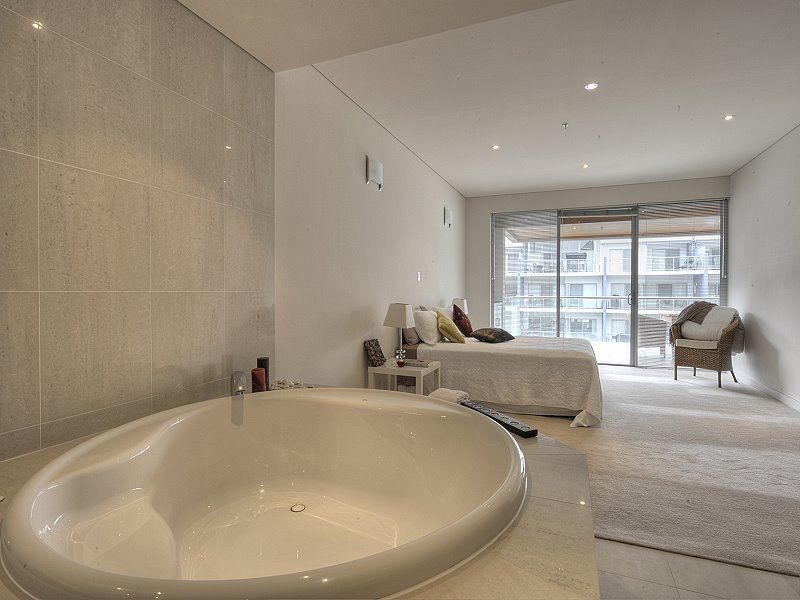 2/12 Torcello Mews, Mandurah WA 6210