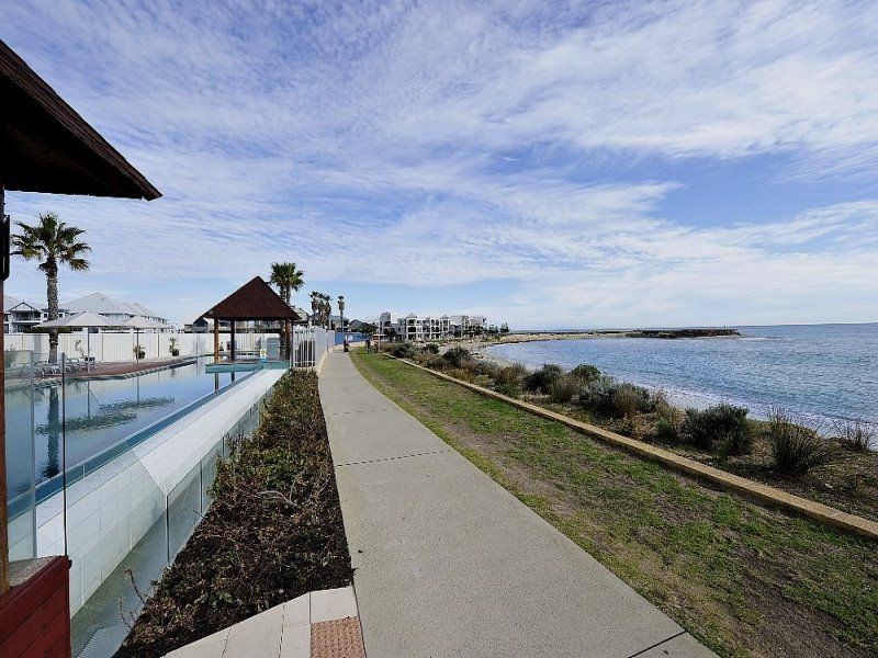 Villa 5/16 Dolphin Drive, Seashells Resort, Mandurah WA 6210