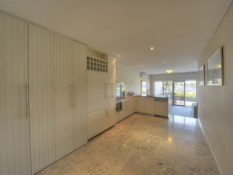 Villa 5/16 Dolphin Drive, Seashells Resort, Mandurah WA 6210