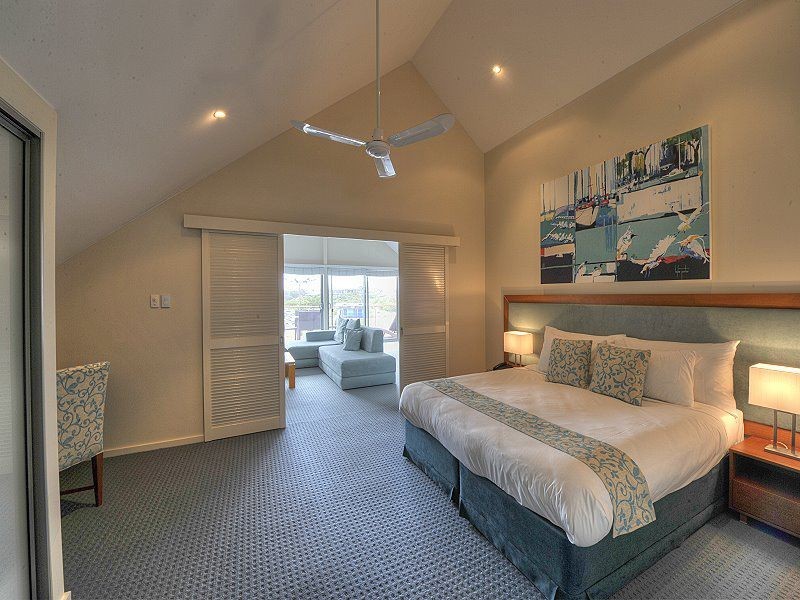 Villa 5/16 Dolphin Drive, Seashells Resort, Mandurah WA 6210