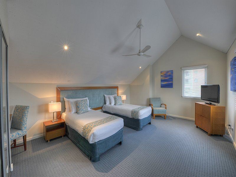 Villa 5/16 Dolphin Drive, Seashells Resort, Mandurah WA 6210