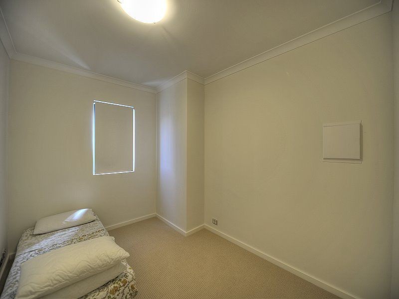 2/16 Torcello Mews, Mandurah WA 6210