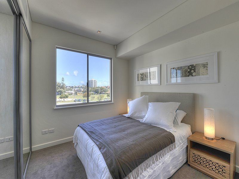 13/11 Halls Head Parade, Mandurah WA 6210