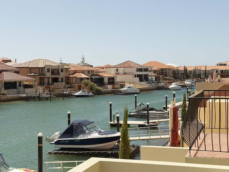 31/18 Port Quays, Wannanup WA 6210