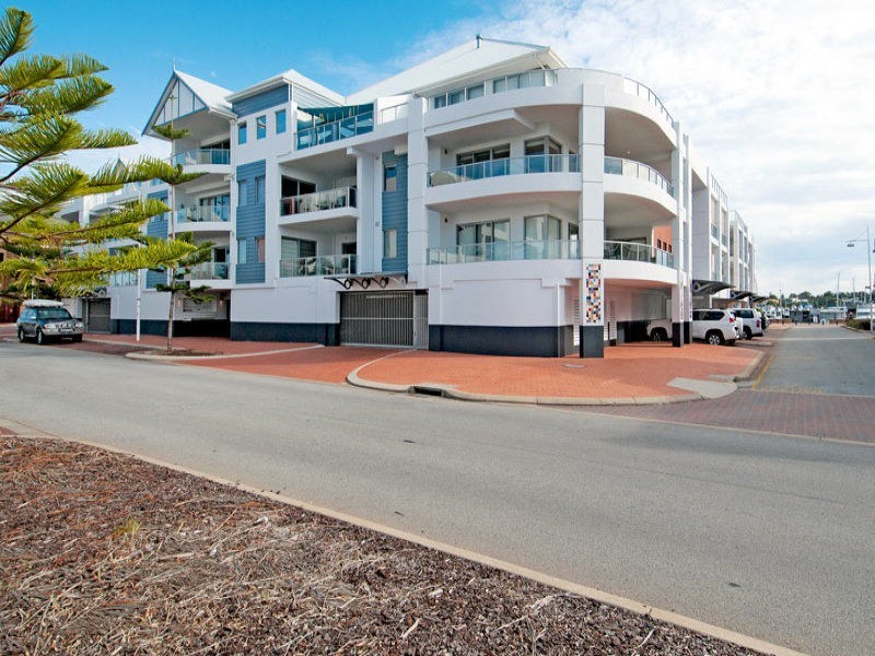 13/1 Breakwater Parade, Mandurah WA 6210