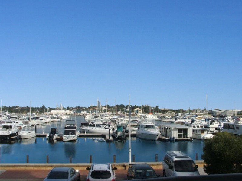13/1 Breakwater Parade, Mandurah WA 6210