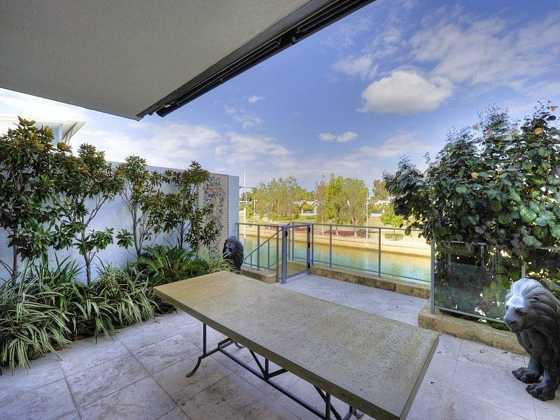 1/4 Torcello Mews, Mandurah WA 6210