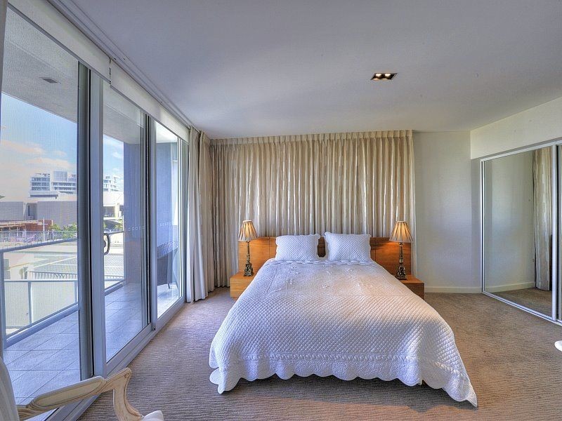 1/4 Torcello Mews, Mandurah WA 6210