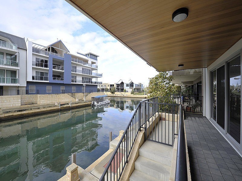 10 Treviso Mews, Mandurah WA 6210