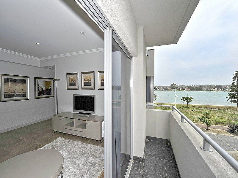3/32 Vivaldi Drive, Mandurah WA 6210