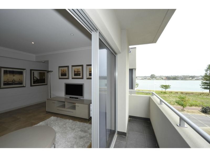 3/32 Vivaldi Drive, Mandurah WA 6210