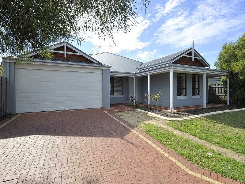 66 Buttercup Parkway, HALLS HEAD, Mandurah WA 6210