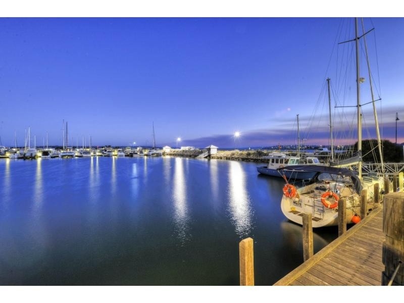 50/100 Country Club Drive, Dawesville WA 6211