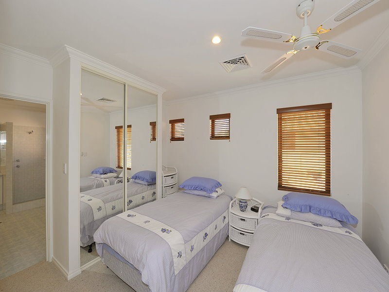 4/10 Winjan Place, Mandurah WA 6210