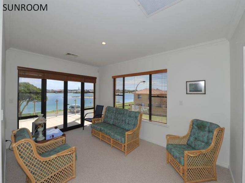 4/10 Winjan Place, Mandurah WA 6210