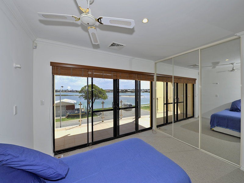 4/10 Winjan Place, Mandurah WA 6210