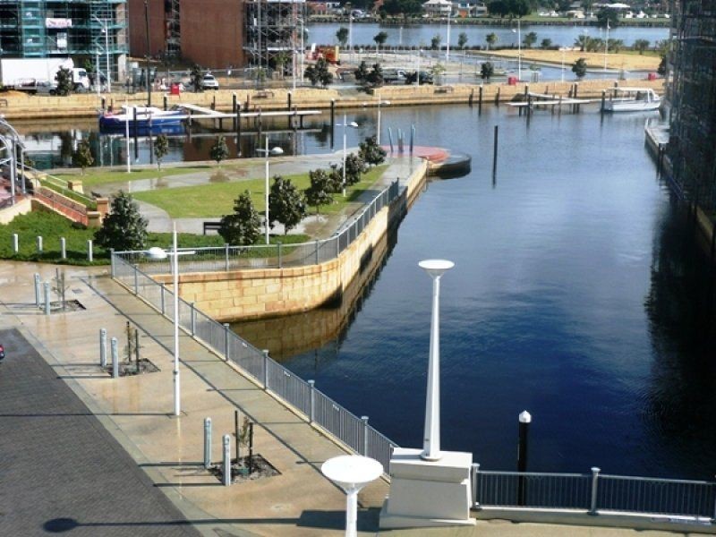 6/18 Cannaregio Square, Nautica Apartments, Mandurah WA 6210