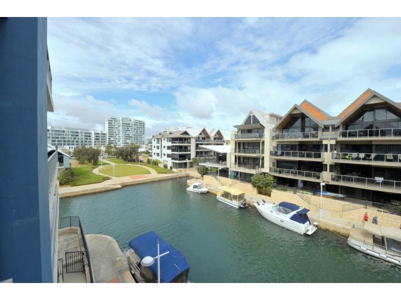 Unit 4/L7 Florian Mews, Mandurah WA 6210