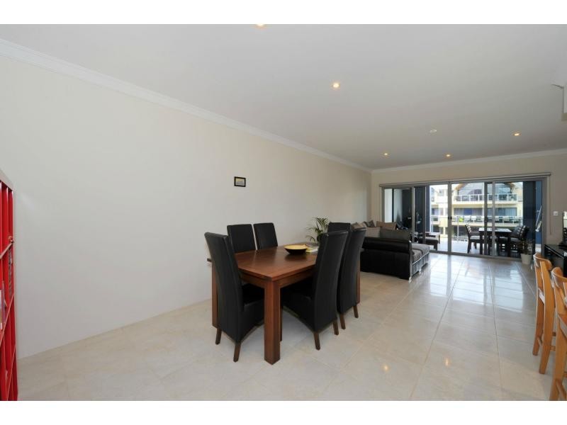 Unit 4/L7 Florian Mews, Mandurah WA 6210