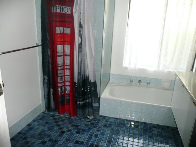 11 Gallop Street, Halls Head WA 6210