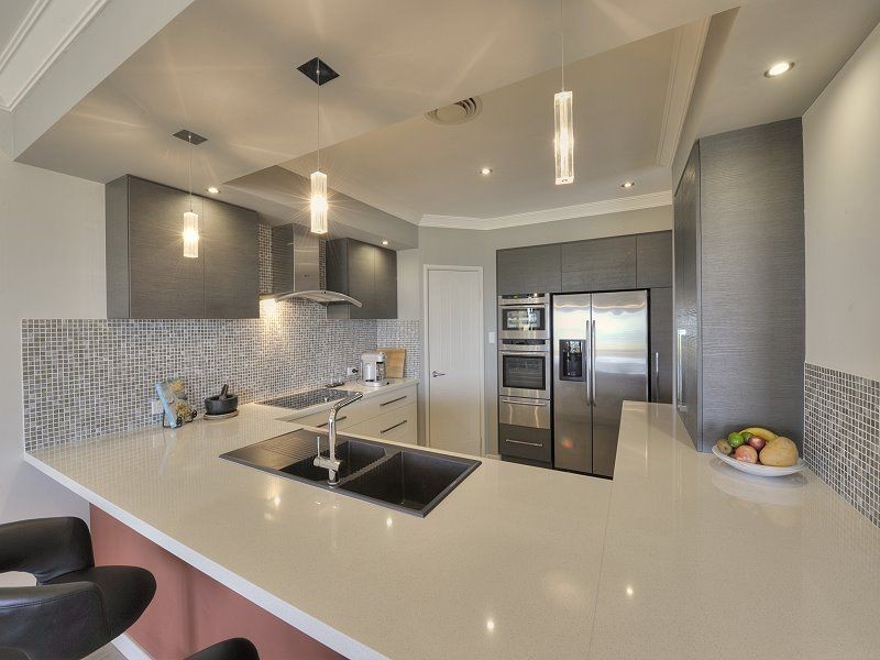 51b Halls Head Parade, Halls Head WA 6210