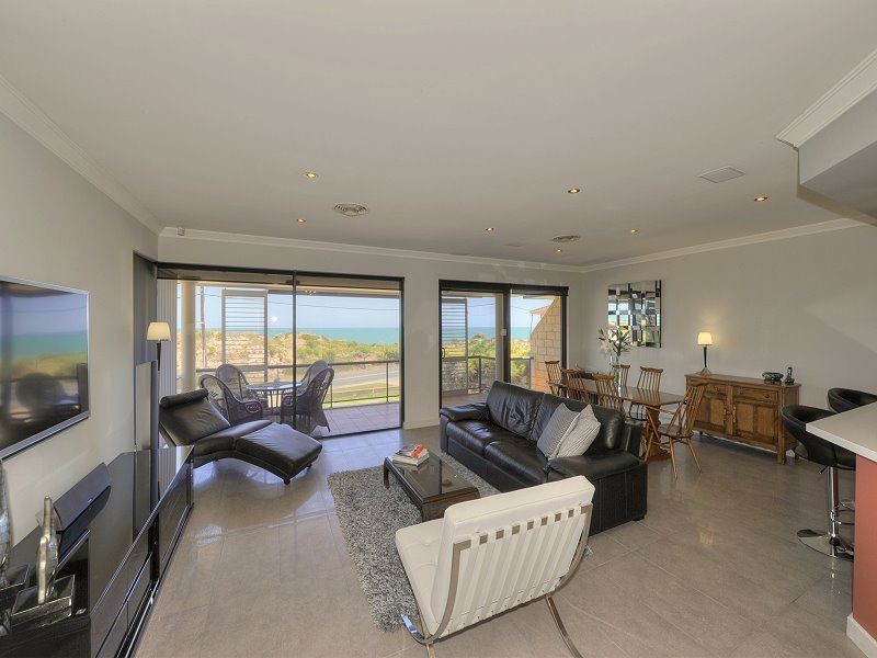 51b Halls Head Parade, Halls Head WA 6210