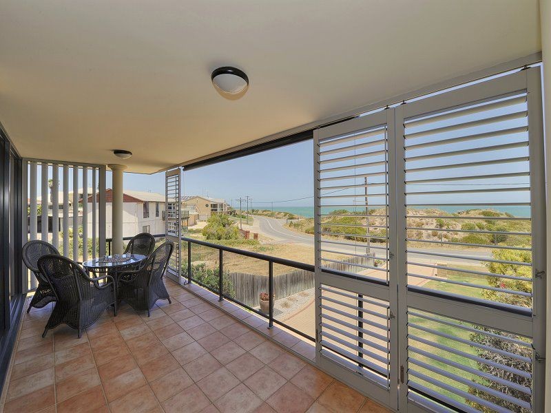 51b Halls Head Parade, Halls Head WA 6210