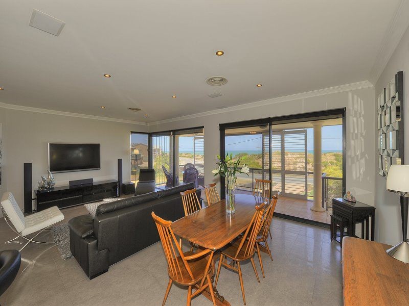 51b Halls Head Parade, Halls Head WA 6210