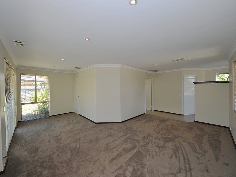 47 Blackwood Parade, Dudley Park WA 6210