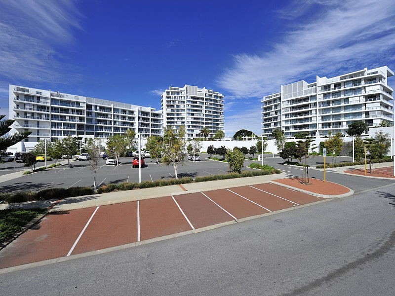 303/3 Marco Polo Drive, Mandurah WA 6210