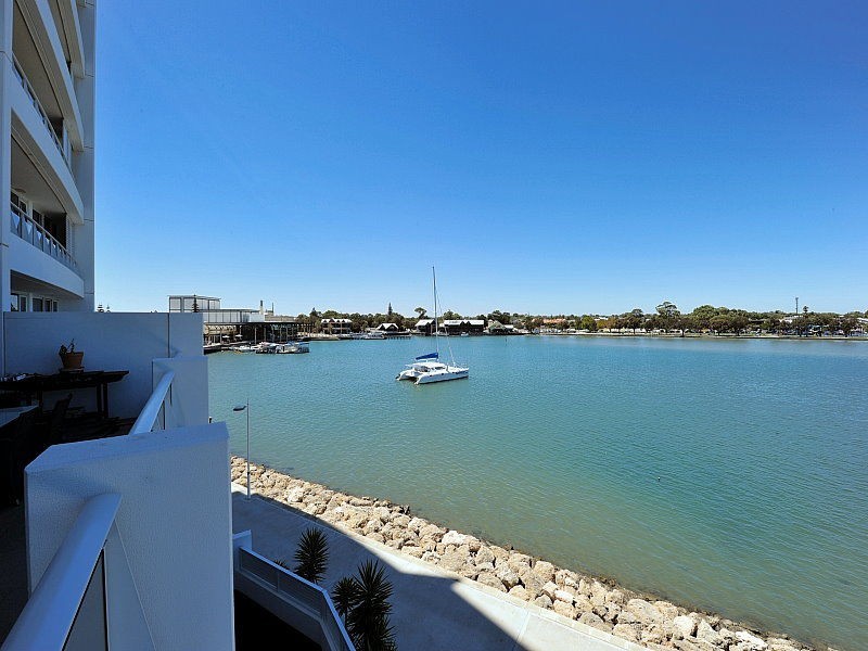 303/3 Marco Polo Drive, Mandurah WA 6210