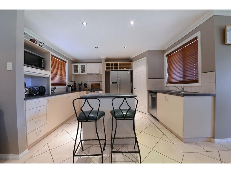 8 Podman Turn, Madora Bay WA 6210