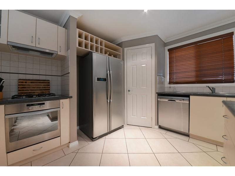 8 Podman Turn, Madora Bay WA 6210
