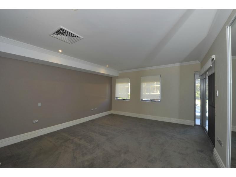 11/1 Breakwater Parade, Mandurah WA 6210