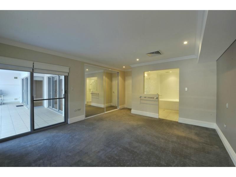 11/1 Breakwater Parade, Mandurah WA 6210